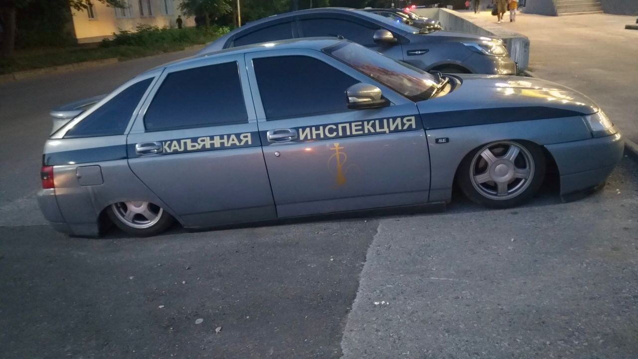 Внатуре инспектор 👮‍♀😜 Эркюль Пыхаро 🤙🏻💨
Следит за плотными забивочками 🍏🍎 и конечно же гоняет 🚓 гейперов 👨‍👨‍👦