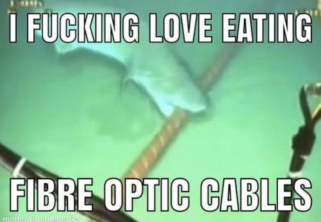 LOVE EATING