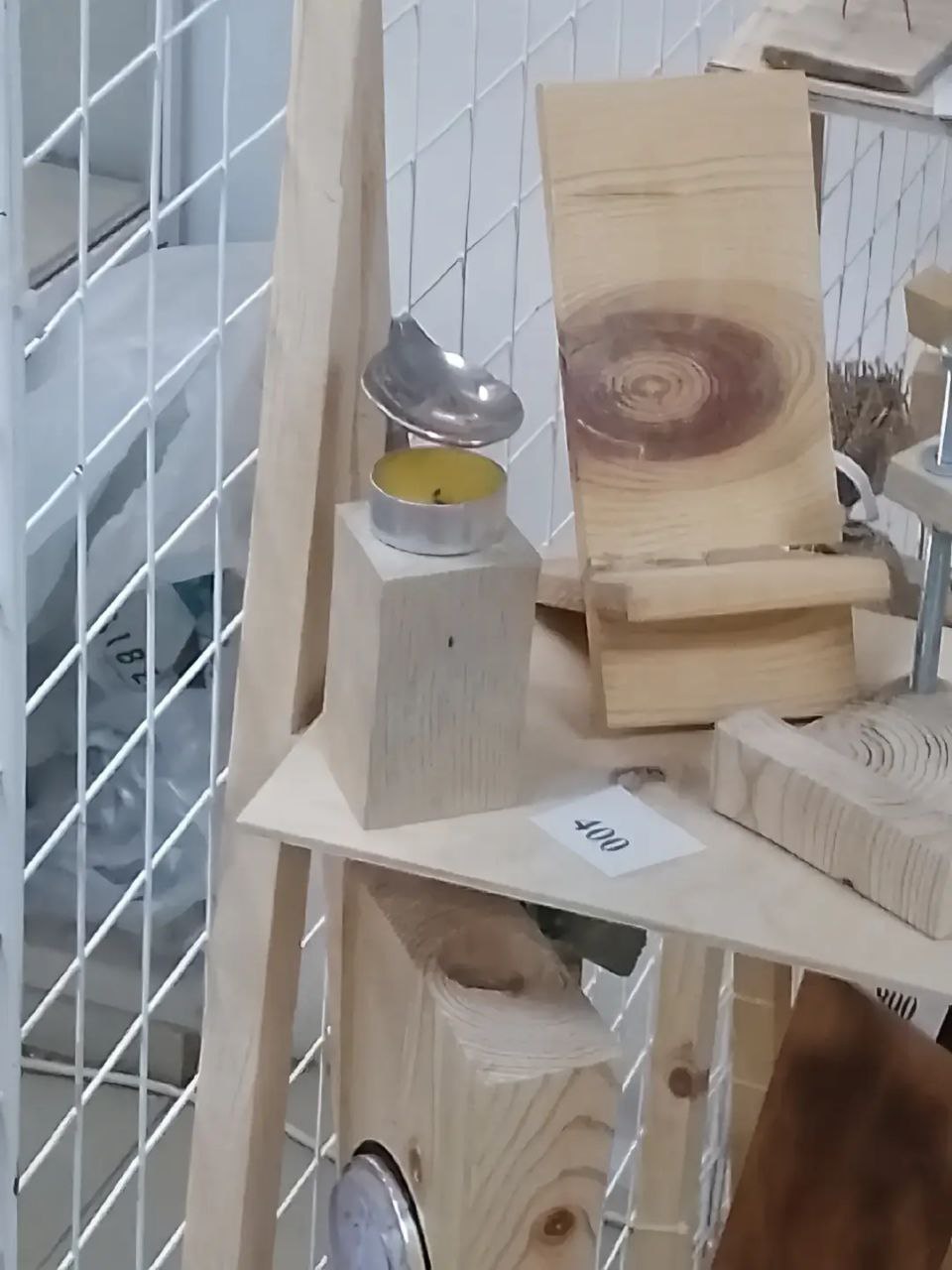 Типичный DIY уголок в кирпичном лофте на окраине