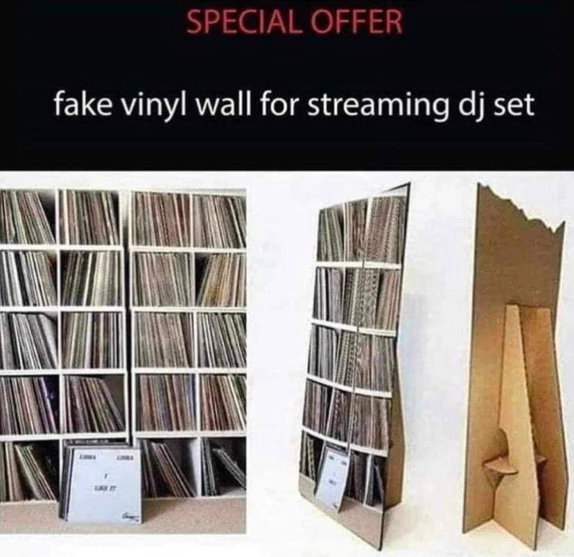 fake vinyl wall for streaming set 1 7