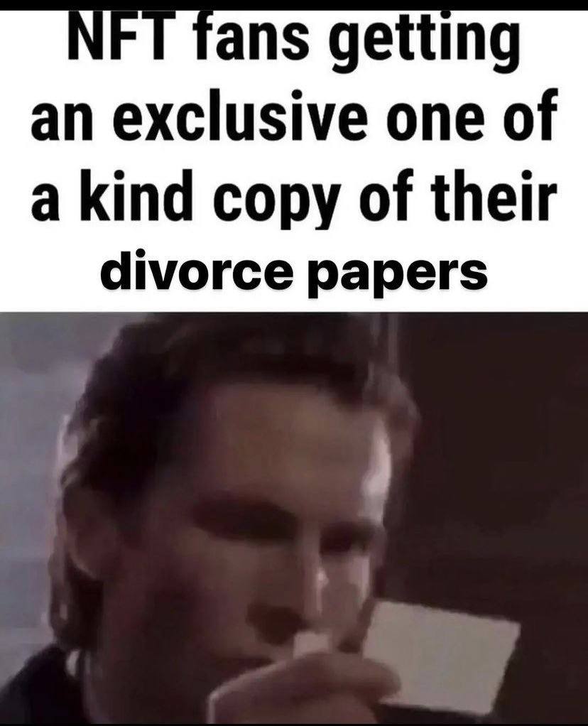 ЧЕТ Tans getting an exclusive one of a kind copy of their divorce papers