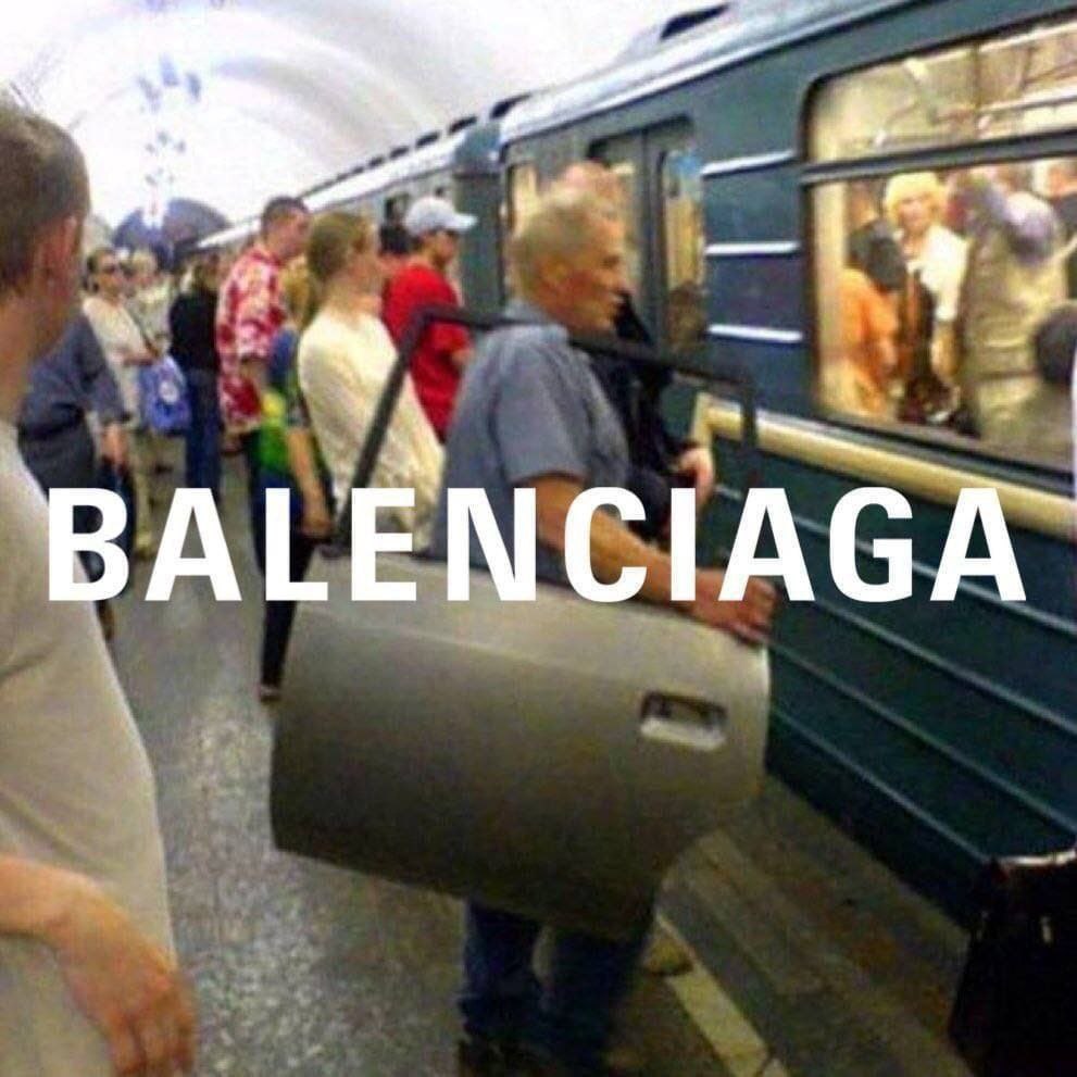 BALENCIAGA