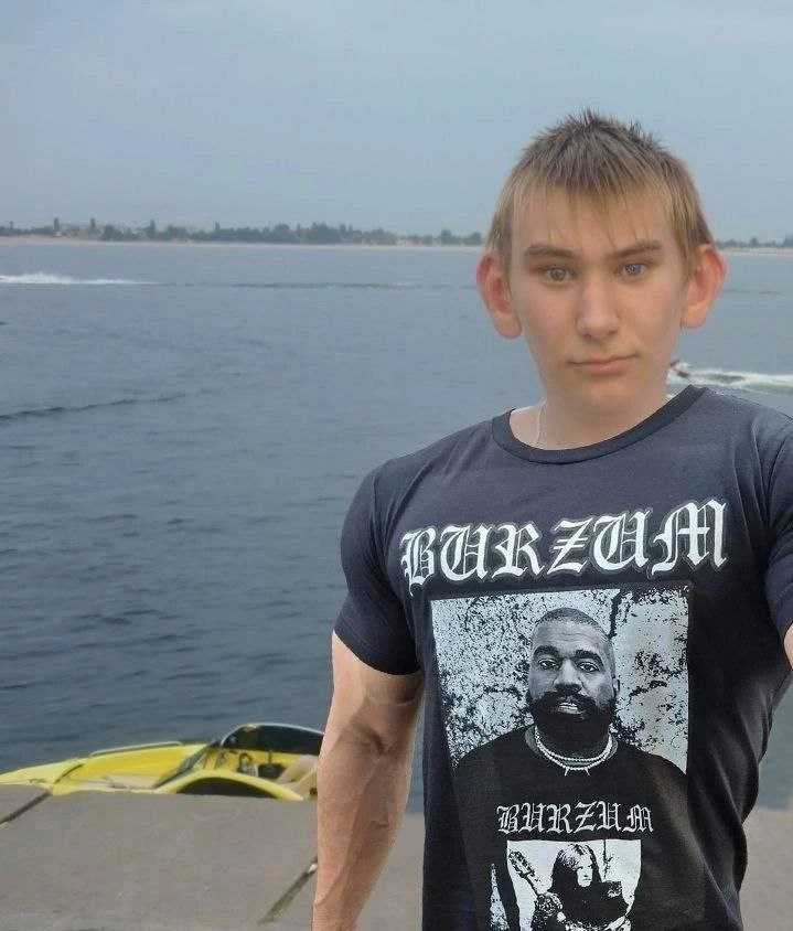 he 4