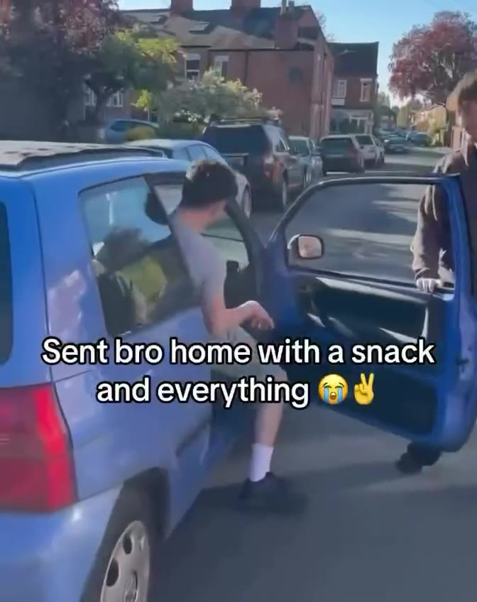 Sentbro’home with а snack) ~ | апа\емегу та @ J | Se, brojhomelwithla‘snack