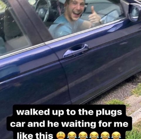 у walked up to the plugs car and he waiting for me like this