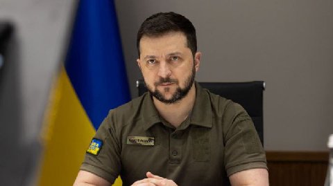⚡️Владимир Зеленский издал президентский указ о легализации гетеросексуальных браков в Украине.