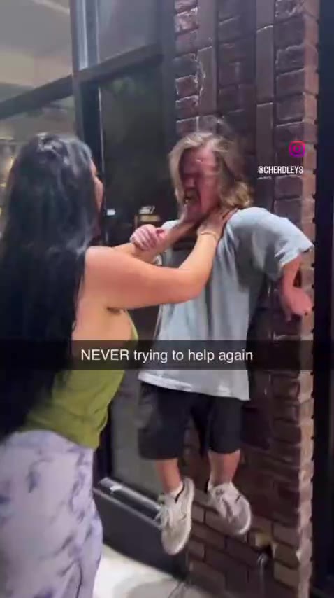 NEVER trying to help again i ;