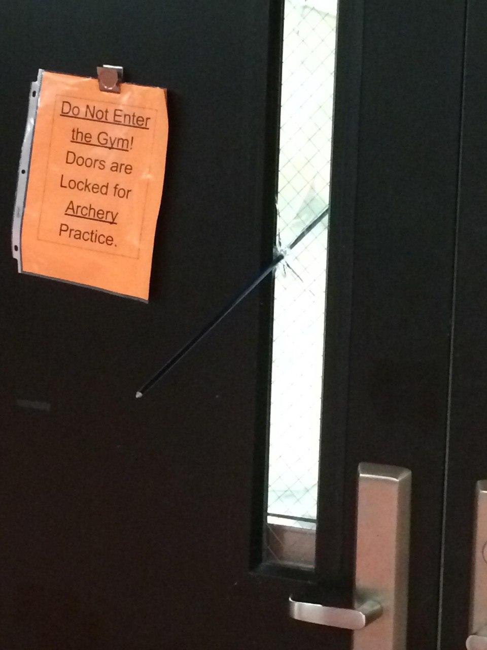 Not Enter Gym he Doors are Lockeg for Archery Practice