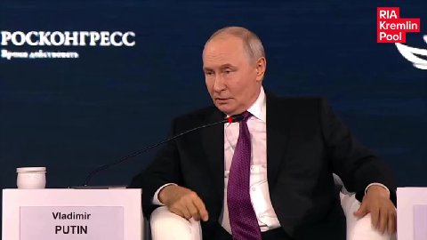 🍏 В России не хватает яблок, надо над этим подумать и поработать, — Путин