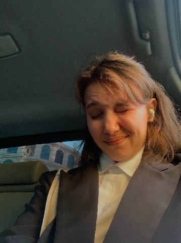 чет я объелась немного перед работой и чет меня подташнивает теперь🥴🥴🥴🥴