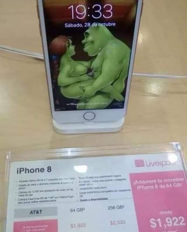 19:33 и iPhone 8