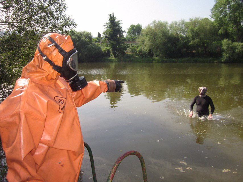 7 7