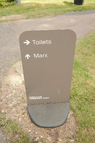 “4 an a‘ eae ret pew. Toilets 4 WE Marx on as HIGHGATE EAST. СЕМ у “а of. 4 А и