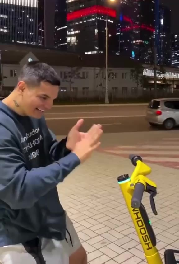 НШ м очень: . >