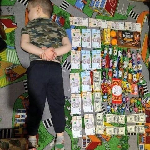 9 4