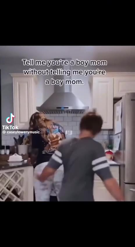 withoutitelling)me youtre a Tellime}youire a boysmom пе! те\уошге‘аБоутот мипош\е!татеуоц?ге