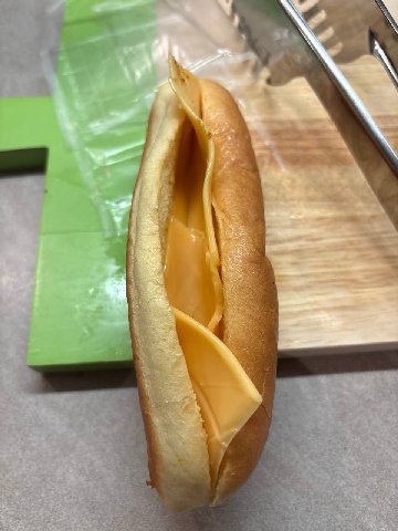 сырная ложбинка для сосисочки